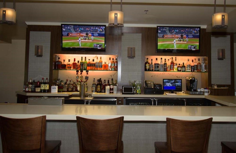 Is Your Business Struggling With an Outdated Restaurant AV System?